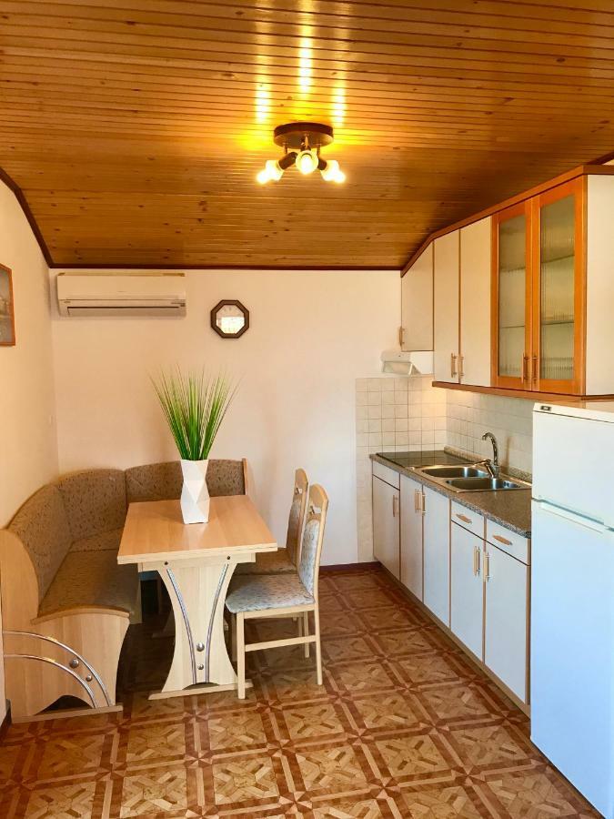 באסקה Apartmani Lisac מראה חיצוני תמונה